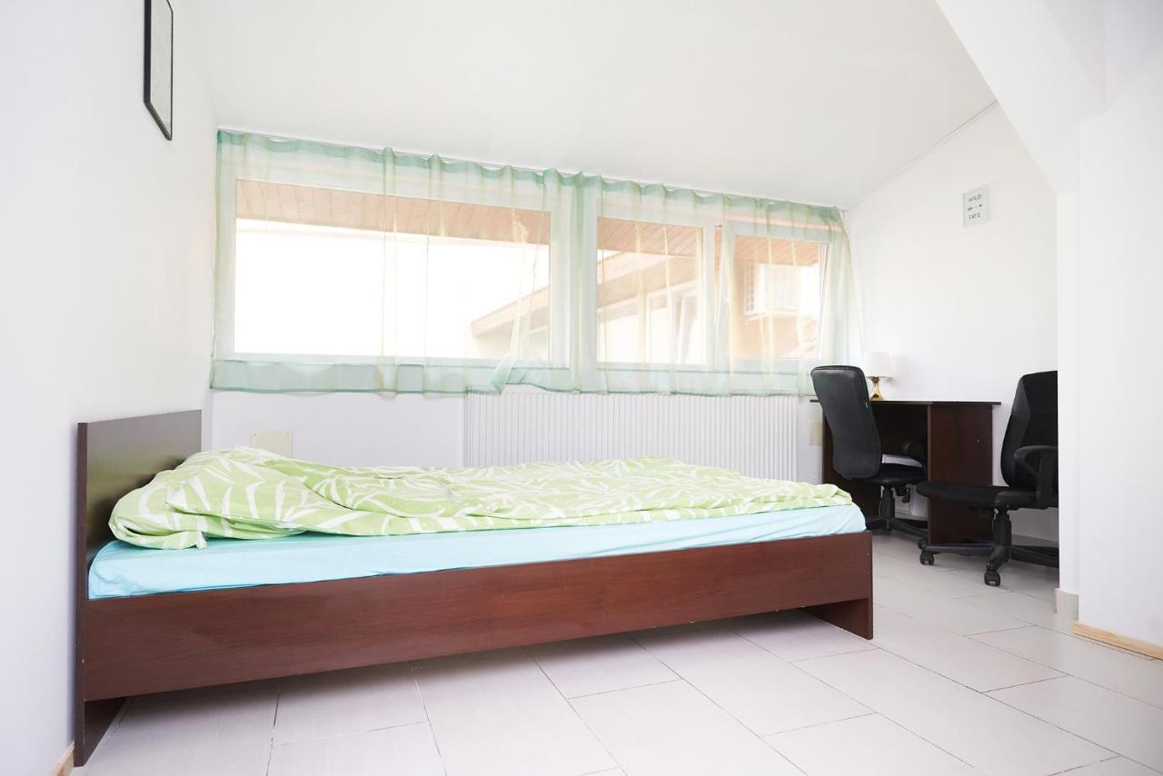 Zen House Hostel Timisoara Ngoại thất bức ảnh