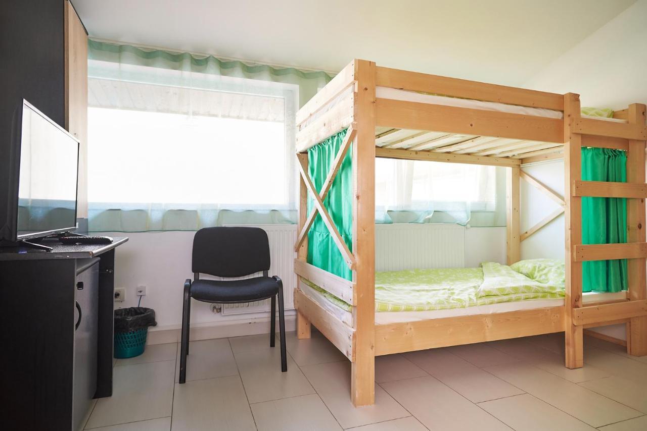 Zen House Hostel Timisoara Ngoại thất bức ảnh