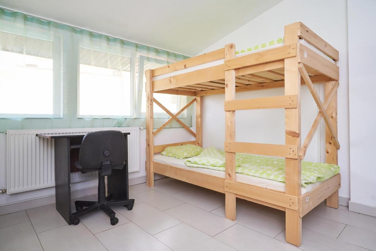 Zen House Hostel Timisoara Ngoại thất bức ảnh